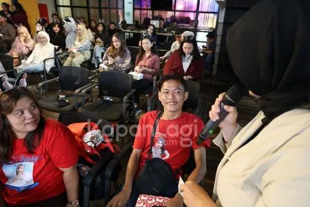 Foto Lady Rara Dan Fans