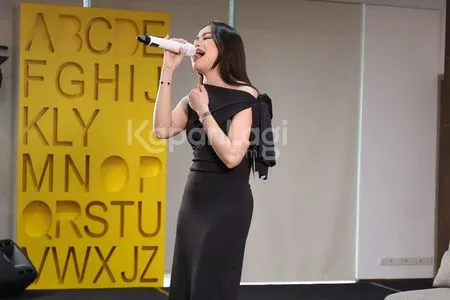 Foto Lady Rara Dan Fans