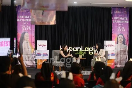 Foto Lady Rara Dan Fans