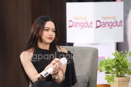 Foto Lady Rara Dan Fans