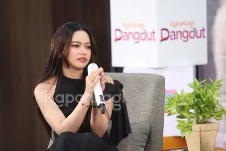 Foto Lady Rara Dan Fans