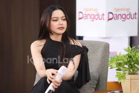 Foto Lady Rara Dan Fans