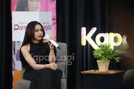 Foto Lady Rara Dan Fans