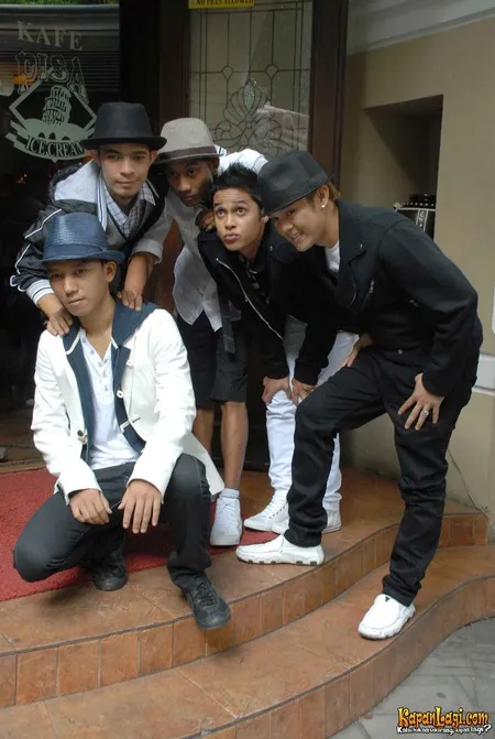 Foto Lantern Band