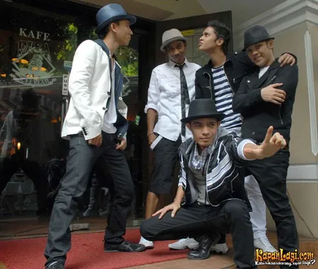 Foto Lantern Band