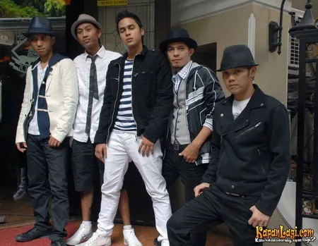 Foto Lantern Band