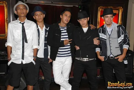 Foto Lantern Band