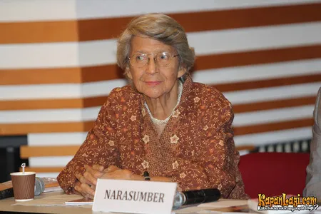 Foto Latifah Kodijat Marzoeki