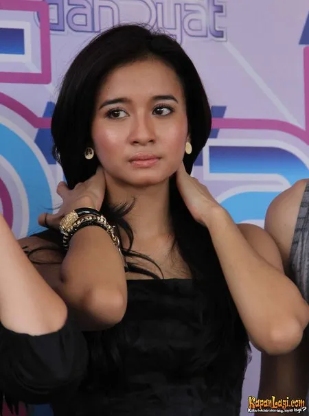 Foto Laudya Cynthia Bella