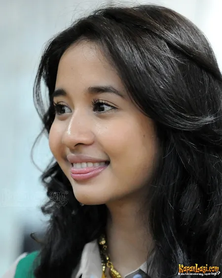 Foto Laudya Cynthia Bella