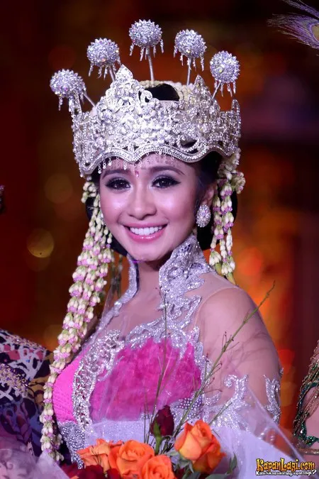 Foto Laudya Cynthia Bella