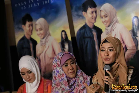 Foto Laudya Cynthia Bella