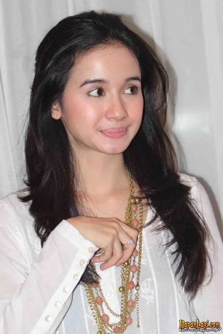 Foto Laudya Cynthia Bella