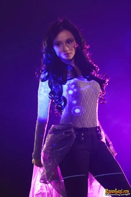 Foto Laudya Cynthia Bella