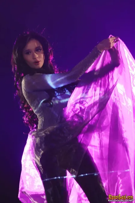 Foto Laudya Cynthia Bella