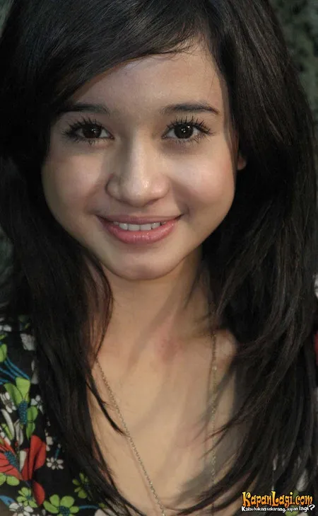 Foto Laudya Cynthia Bella