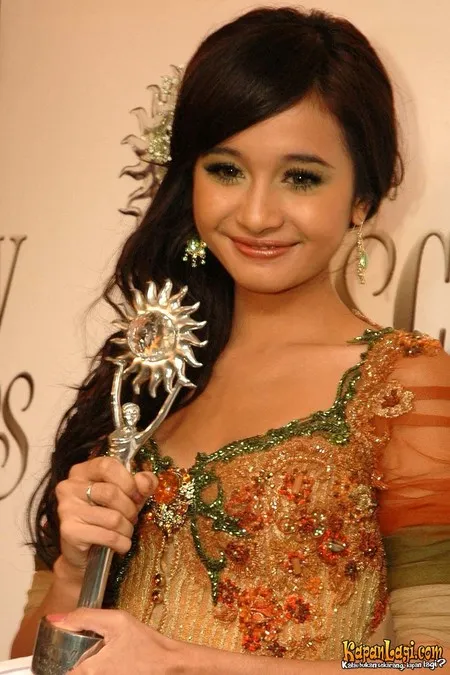 Foto Laudya Cynthia Bella