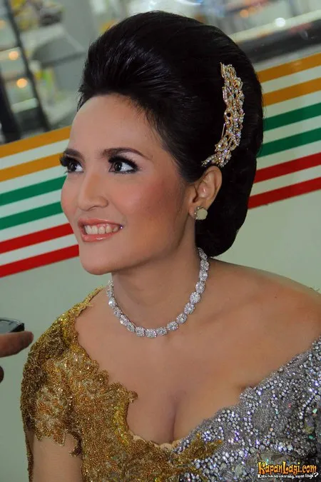 Foto Lea Simanjuntak