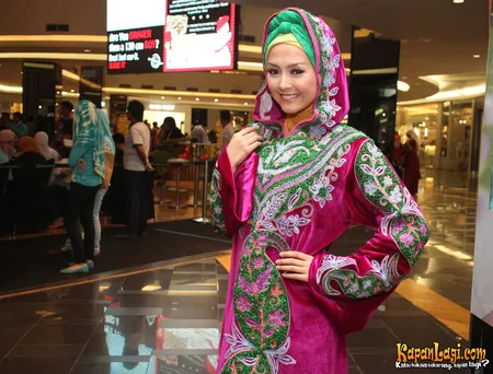 Foto Lia Ananta