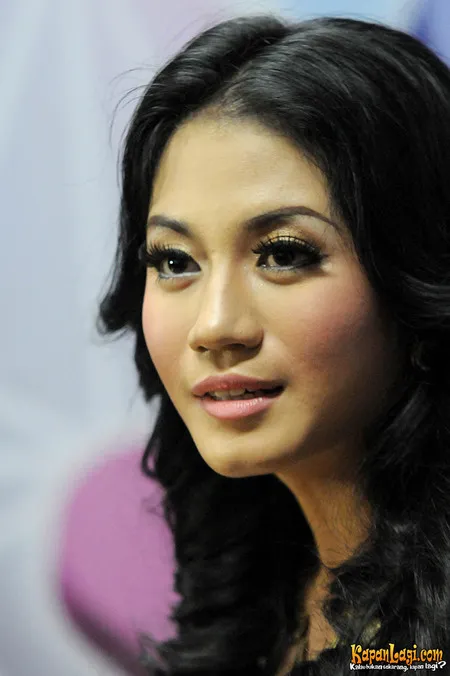 Foto Lina Marlina