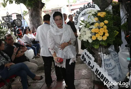 Foto Linda Agum Gumelar