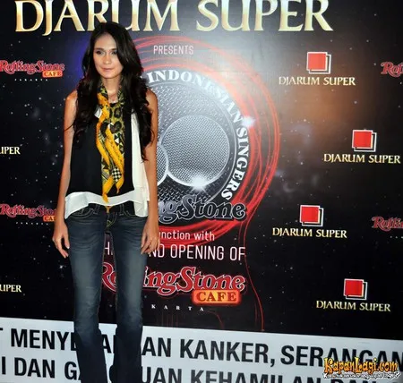 Foto Luna Maya. Nomor Foto: 1058