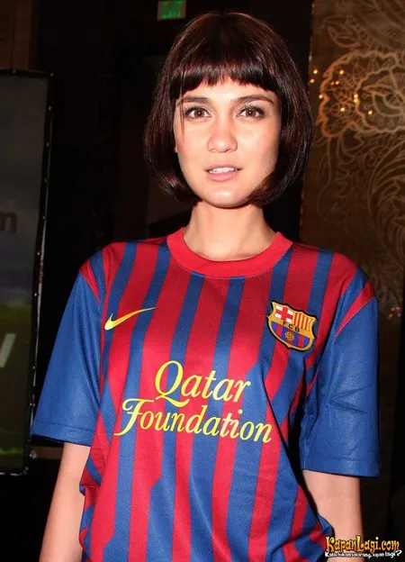 Foto Luna Maya. Nomor Foto: 2107