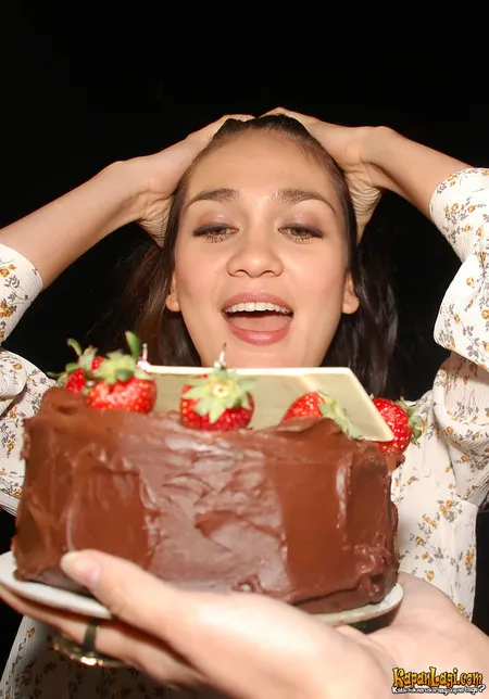 Foto Luna Maya