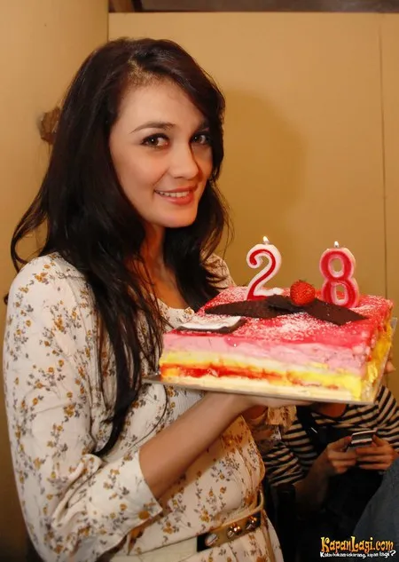 Foto Luna Maya