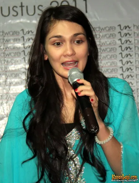 Foto Luna Maya