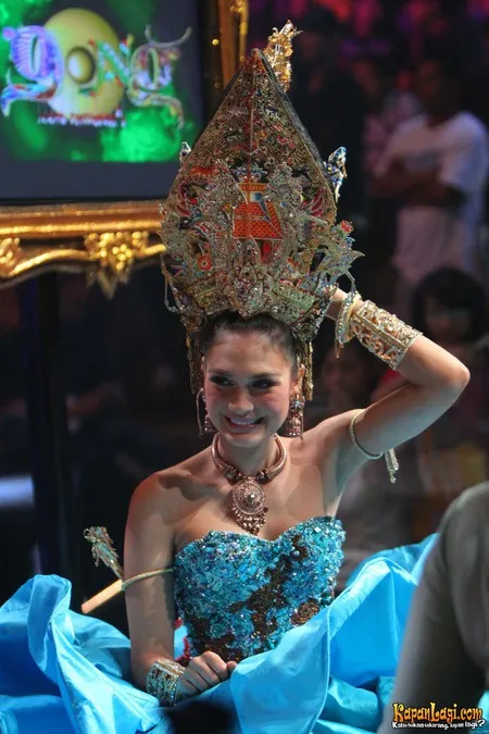 Foto Luna Maya