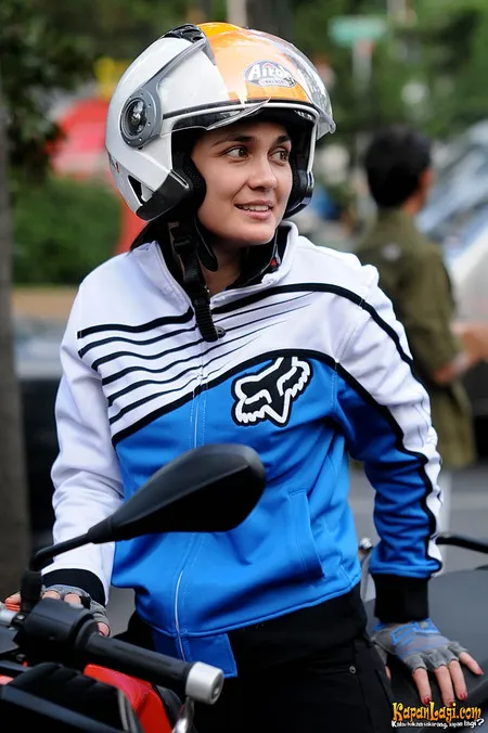 Foto Luna Maya
