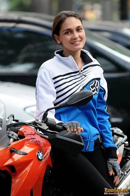 Foto Luna Maya
