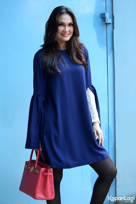 Foto Luna Maya. Nomor Foto: 3249