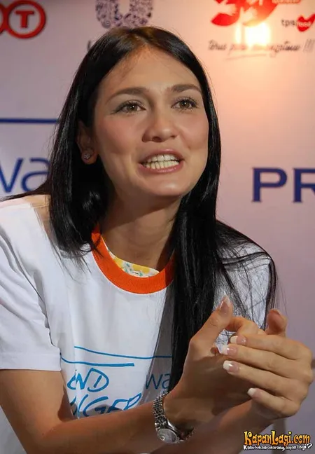 Foto Luna Maya