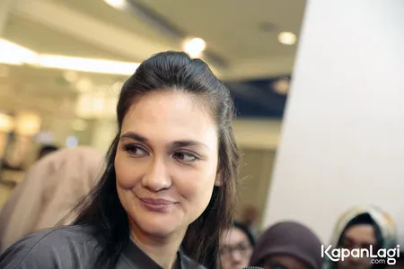 Foto Luna Maya