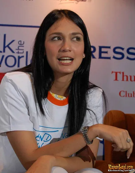 Foto Luna Maya