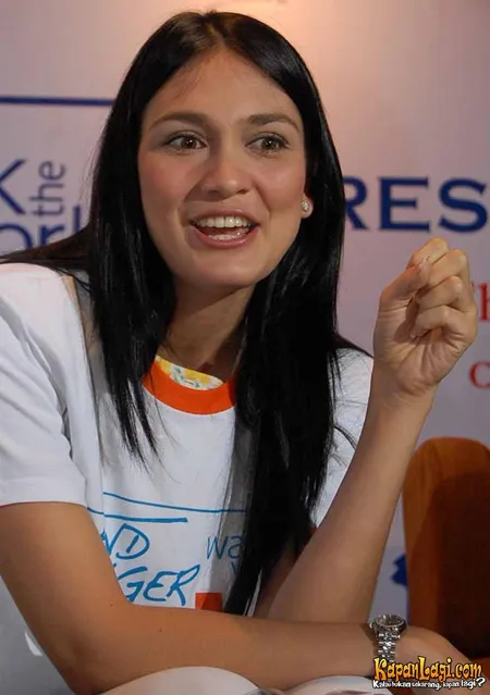 Foto Luna Maya