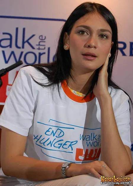 Foto Luna Maya