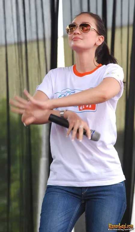Foto Luna Maya