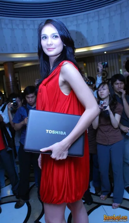 Foto Luna Maya