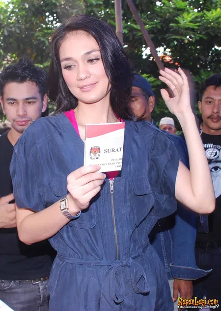 Foto Luna Maya