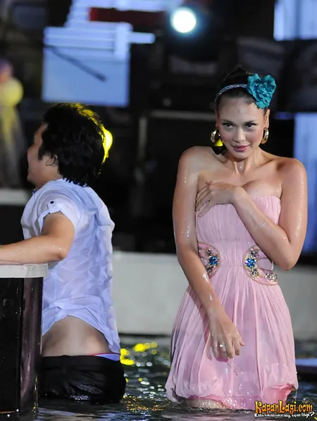 Foto Luna Maya