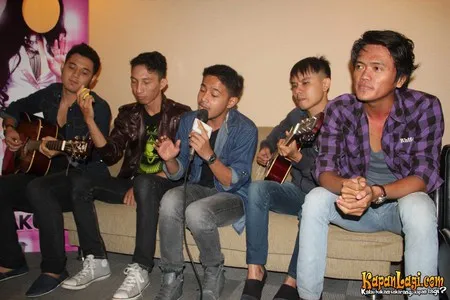 Foto Lyric