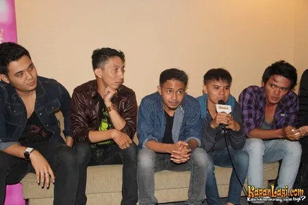 Foto Lyric
