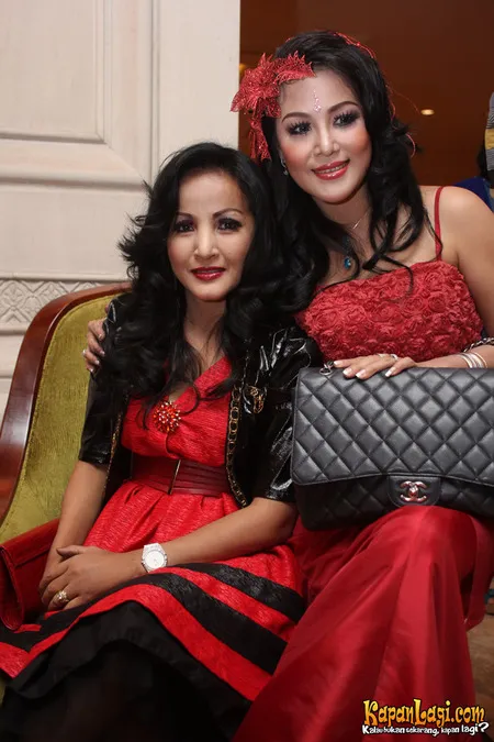 Foto Machica Mochtar