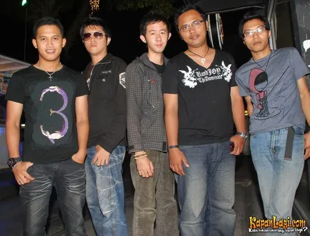 Foto Magnum Band