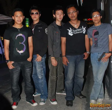 Foto Magnum Band