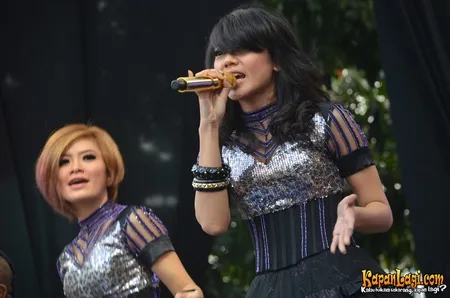 Foto Mahadewi