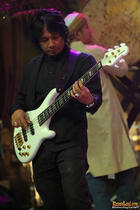 Foto Makki Ungu